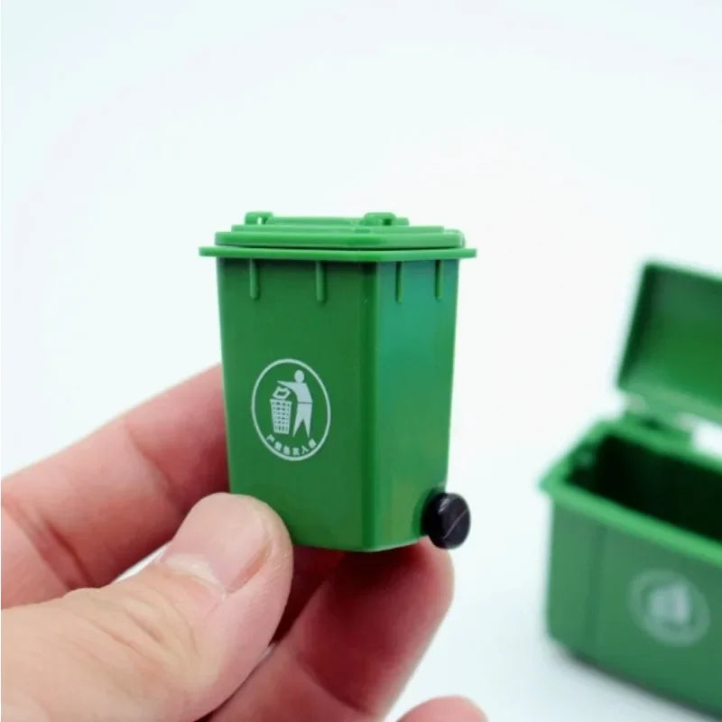 1:6 Scale Garbage Bin with Wheels & Lid — detalied side view