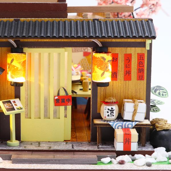 Cutebee Gibbon Sushi DIY Dollhouse Kit — detalied side view