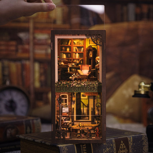 Rose Detective Book Nook Kit — detalied side view