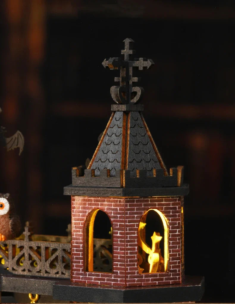 Edinburgh Castle DIY Miniature House — open display view