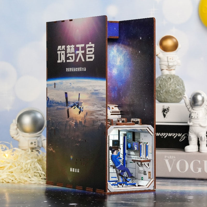 Explore Space DIY Book Nook Kit — scene view