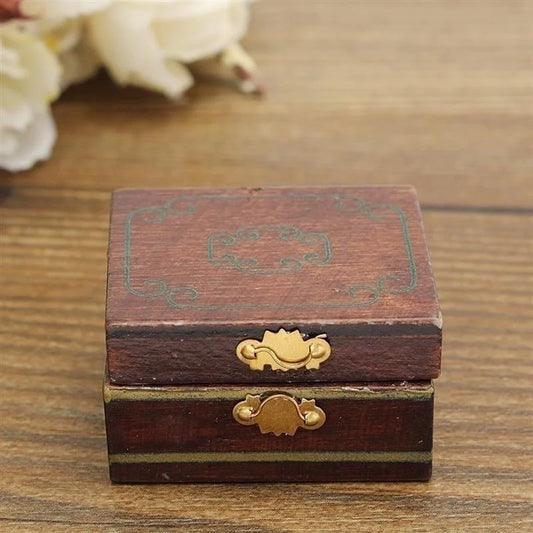 Dollhouse Jewellery Box 1:12 — detalied side view