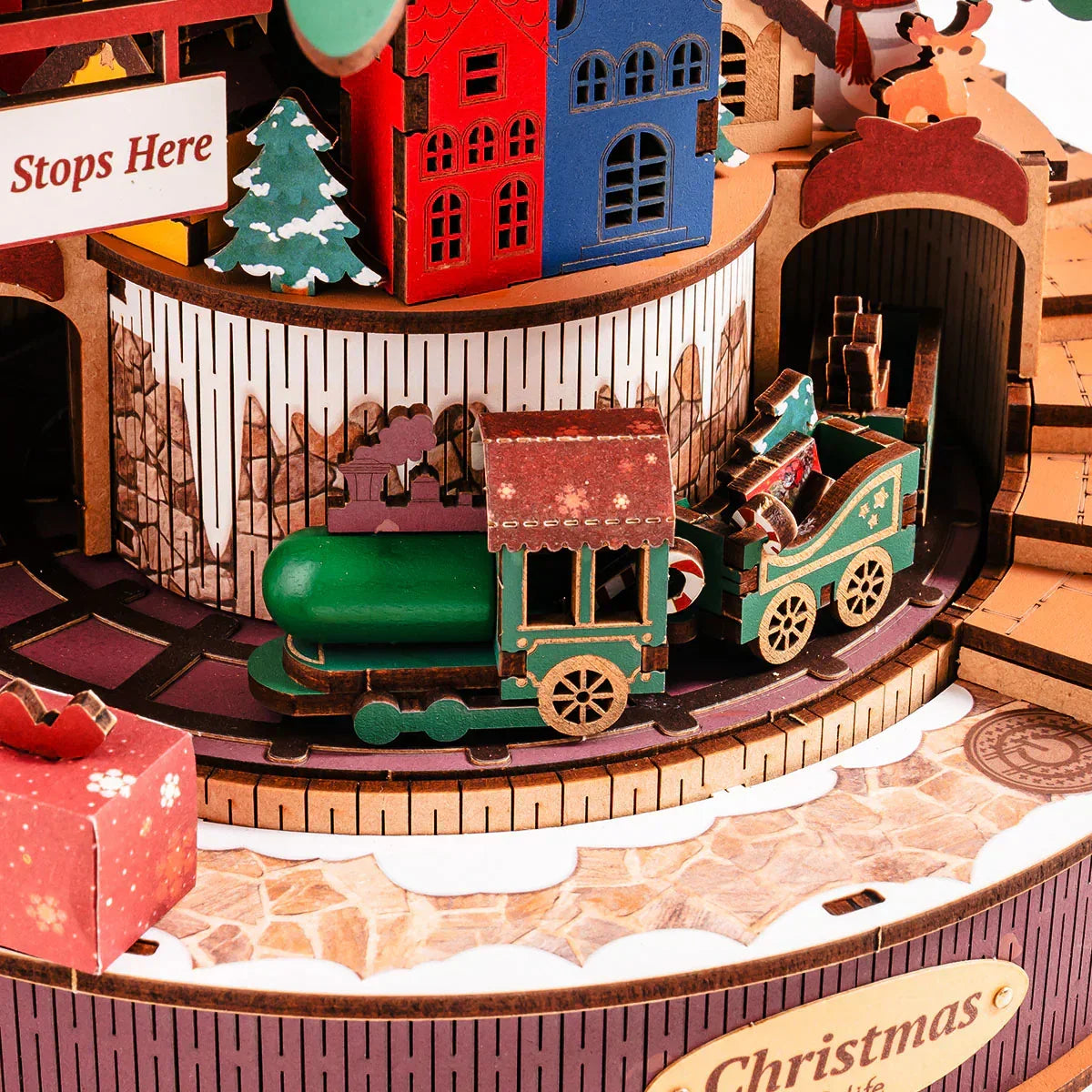 Rolife Christmas Melody Tree Music Dreamer DIY Music Box — angled close-up