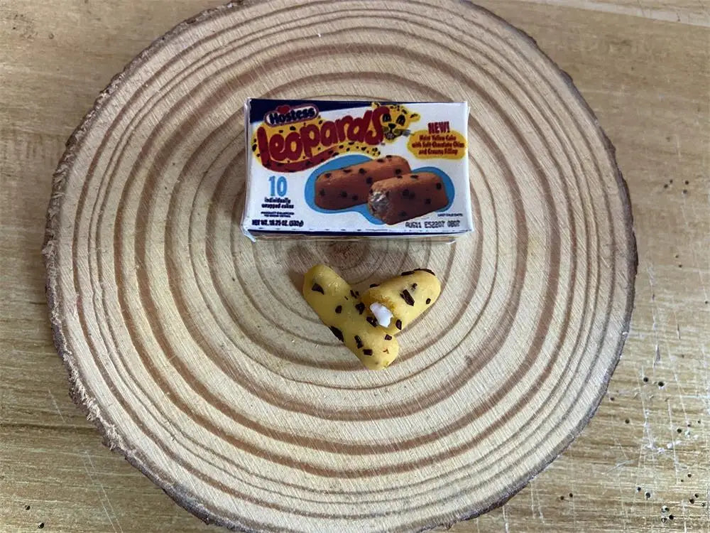 Scale Hostes Cakes Miniature Accessory — scene view