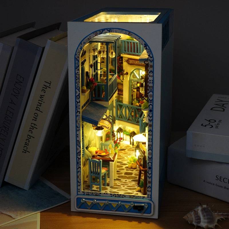 Sea Breeze DIY Book Nook Kit — main view