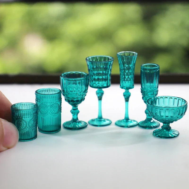 Dollhouse Glassware Set 1:6 — scene view