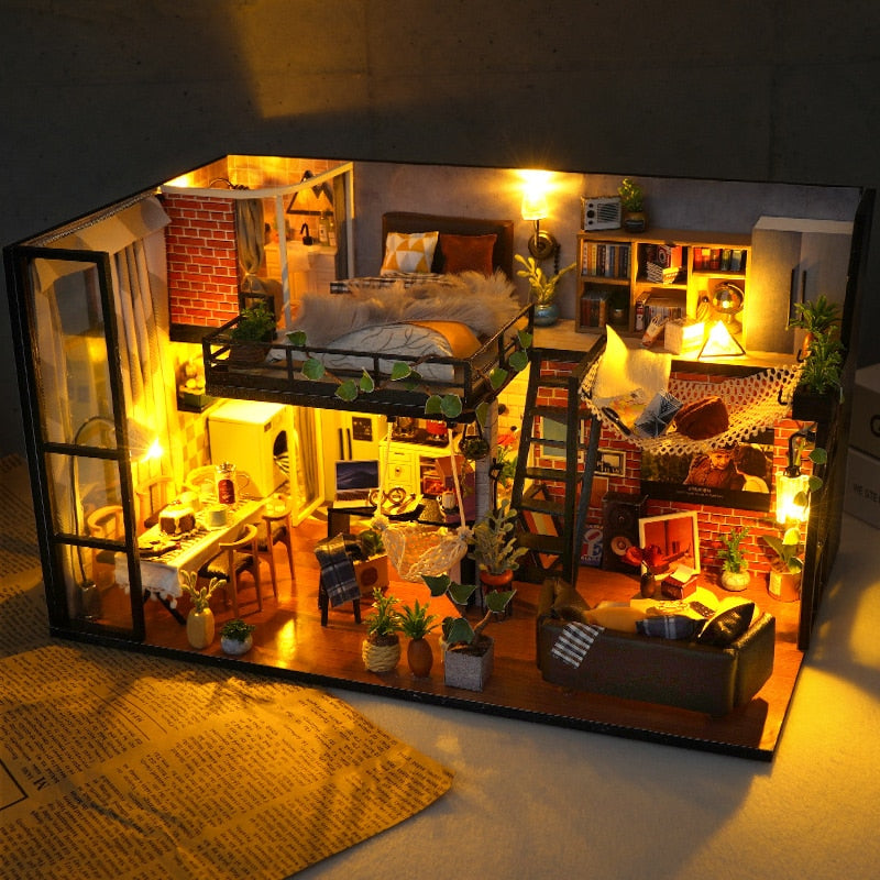Art Loft DIY Dollhouse Kit — box and pieces