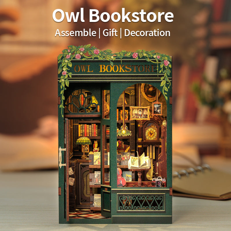 Cutebee Owl Bookstore DIY Book Nook Kit — box and pieces
