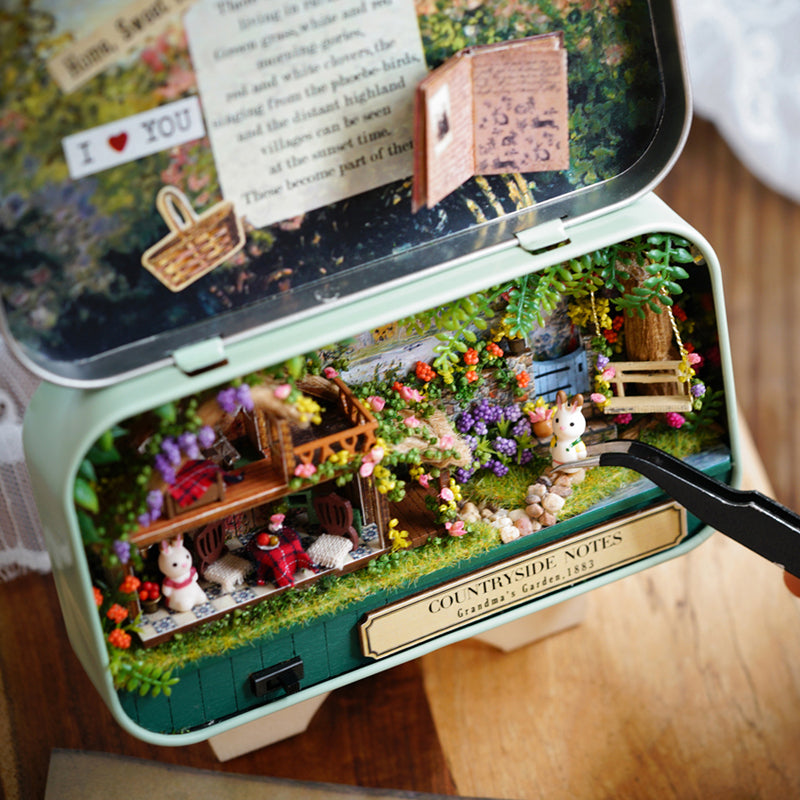 Countryside Notes Box Theatre Kit — angled close-up
