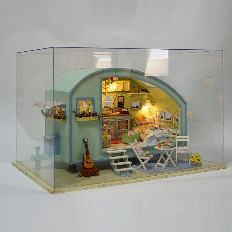 Cutebee Time Travel DIY Caravan Kit — detalied side view