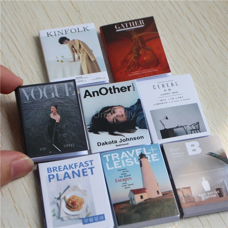 Dollhouse Books Set 1:6 Scale — detalied side view