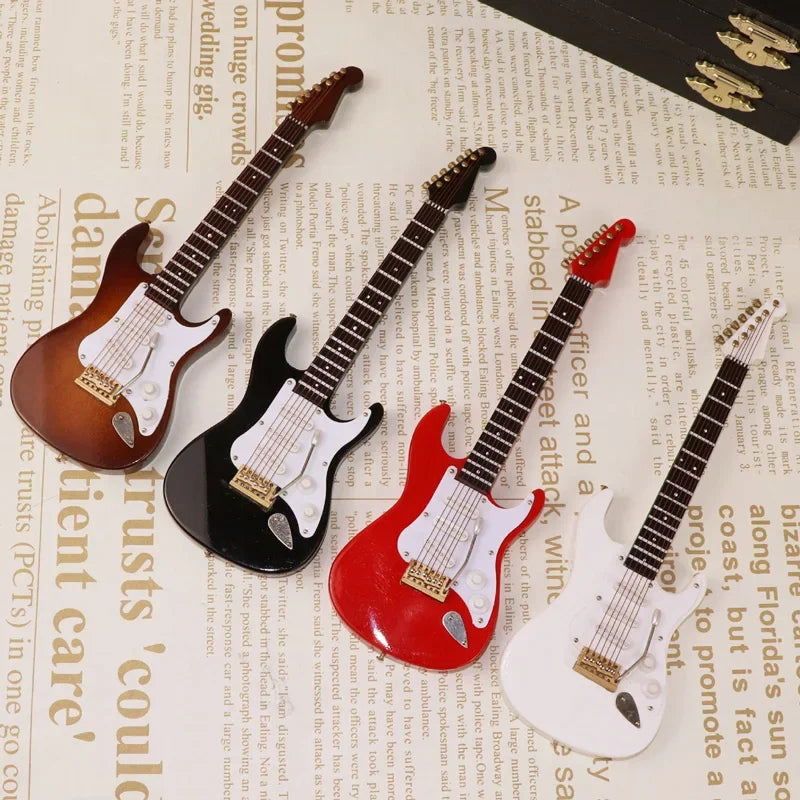 Miniature Electric Guitar 1:24 — detalied side view