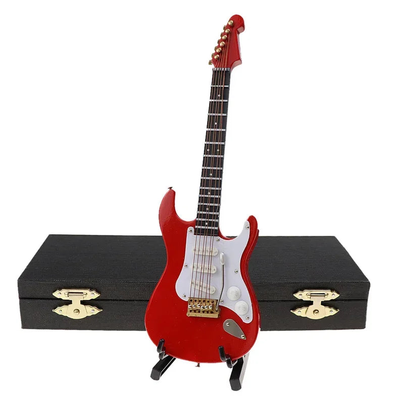 Miniature Electric Guitar 1:24 — box and pieces