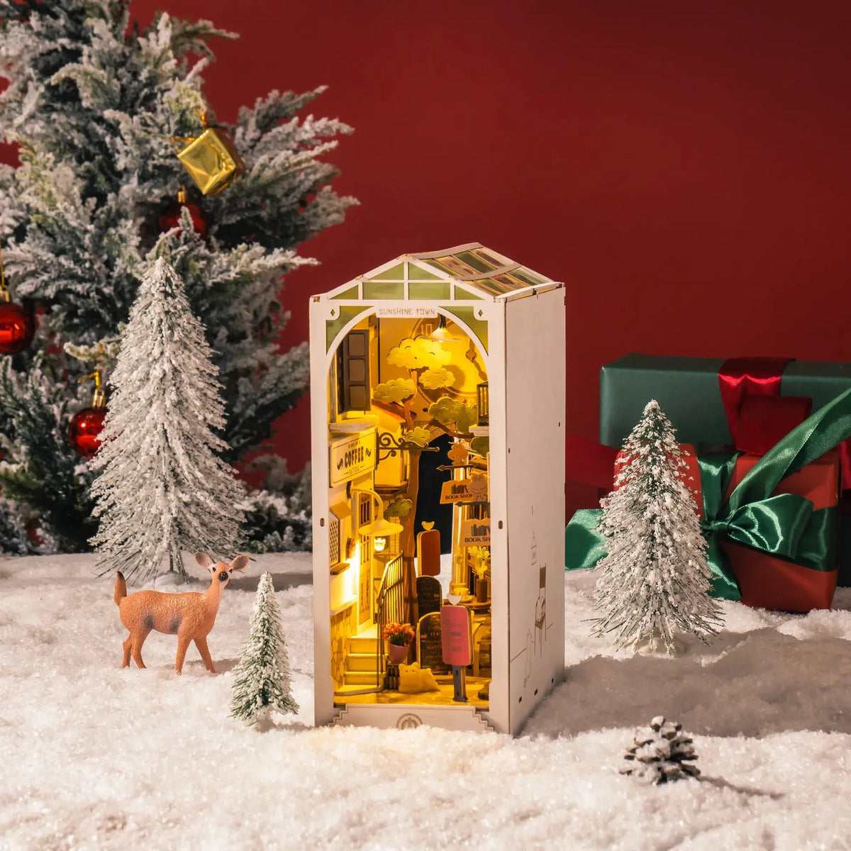 Robotime Rolife Sunshine Town Book Nook Kit — detalied side view