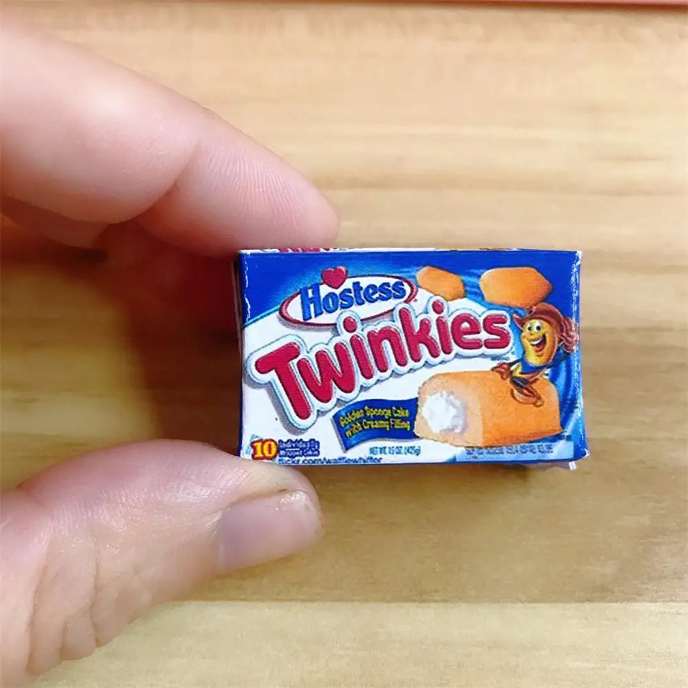 Scale Hostes Cakes Miniature Accessory — open display view