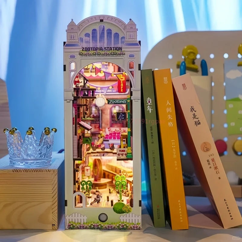 Zootopia DIY Miniature House Kit — detalied side view