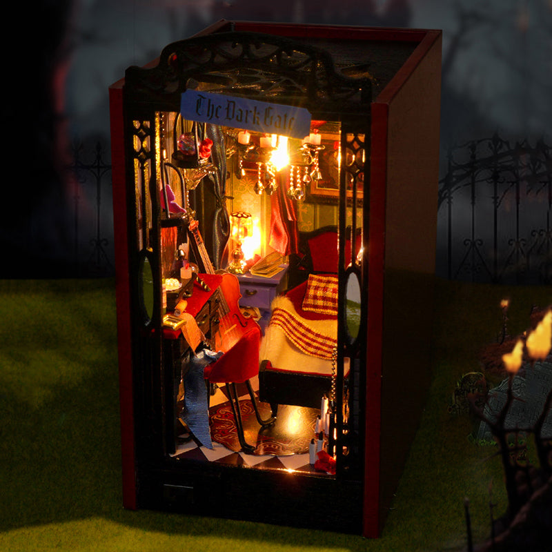 Vampire Diary DIY Book Nook Kit — box and pieces